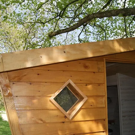 فندق مبيت وإفطار Les De Gros Bois 3*