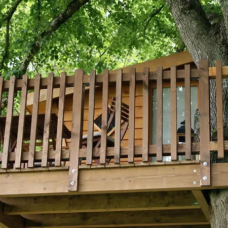 Frühstückspension Les De Gros Bois 3*