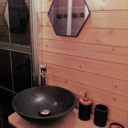 Les De Gros Bois Prailles