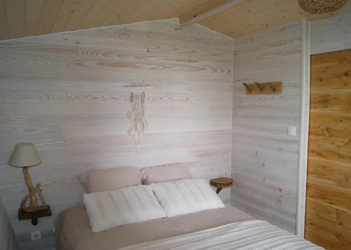 Les De Gros Bois Prailles