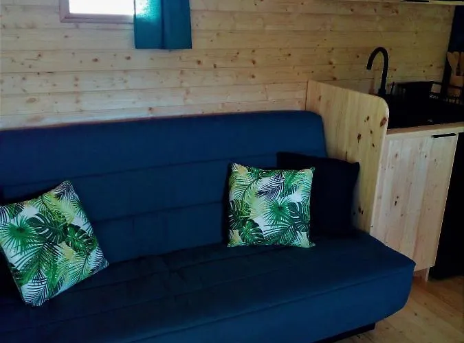 Bed & Breakfast Les De Gros Bois 3*